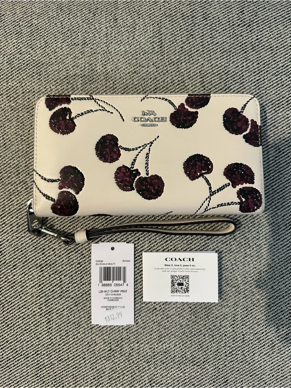 NWT Coach Long zip around wallet cherry print CDE92